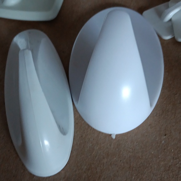 Command plastic hooks - Picture 8 of 10